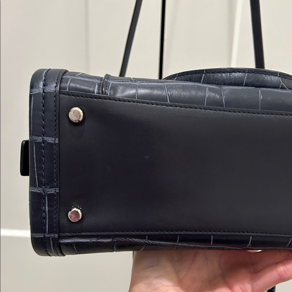 Coach (EUC) Swagger Frame Satchel in Navy Blue Crocodile-Embossed Leather - Picture 7 of 17